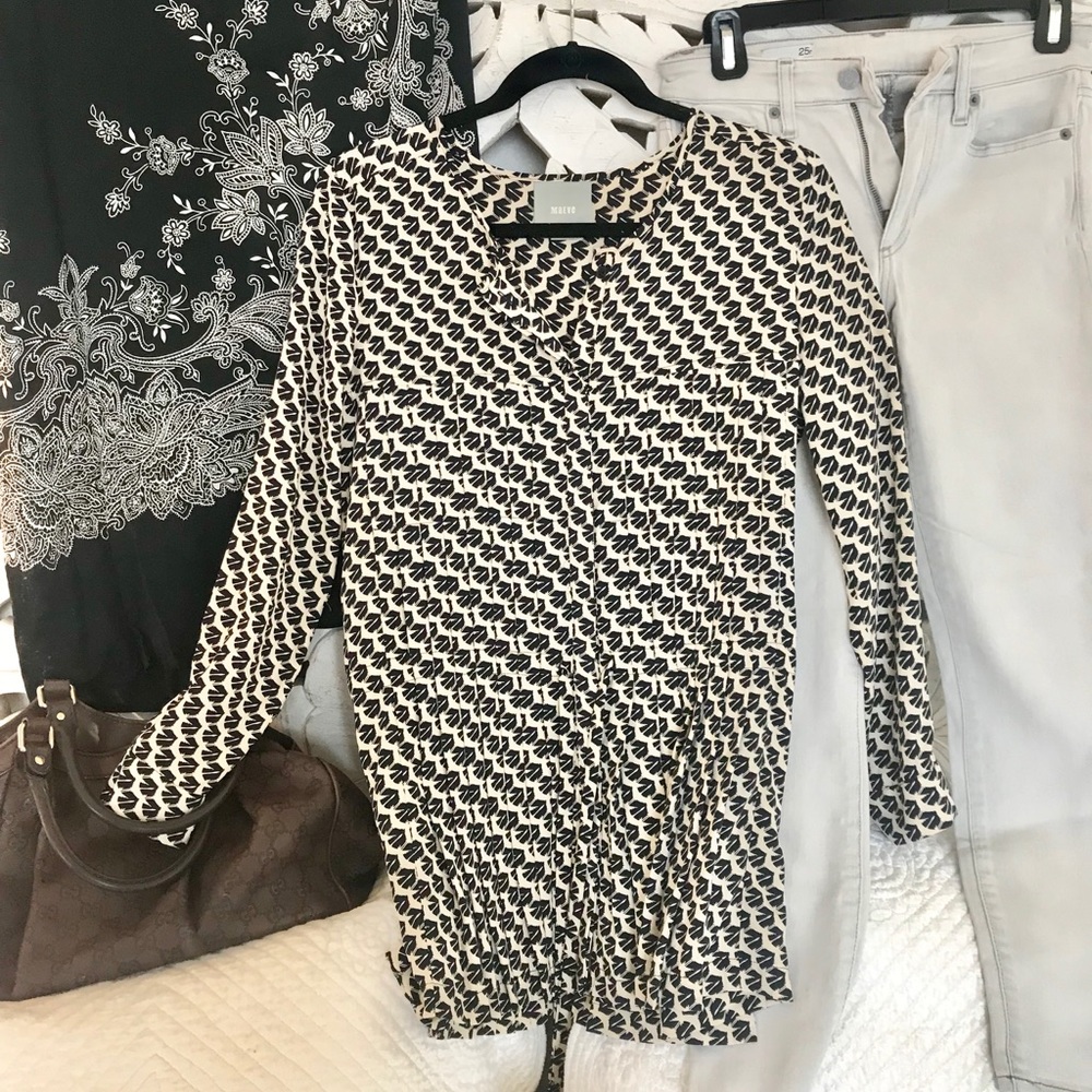 Anthropologie Navy & Cream Tunic